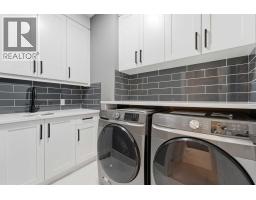 631 55 Avenue SW - photo 24