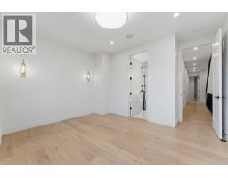 631 55 Avenue SW - photo 25