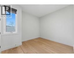 631 55 Avenue SW - photo 22