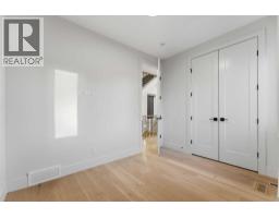 631 55 Avenue SW - photo 18