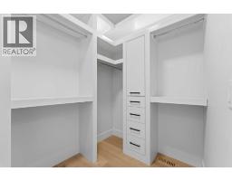 631 55 Avenue SW - photo 28