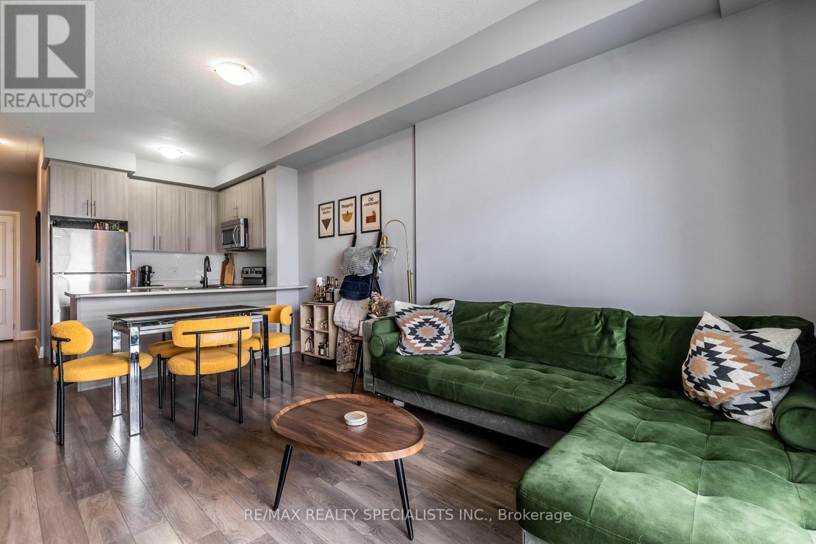 55 Yorkland Boulevard — photo 17
