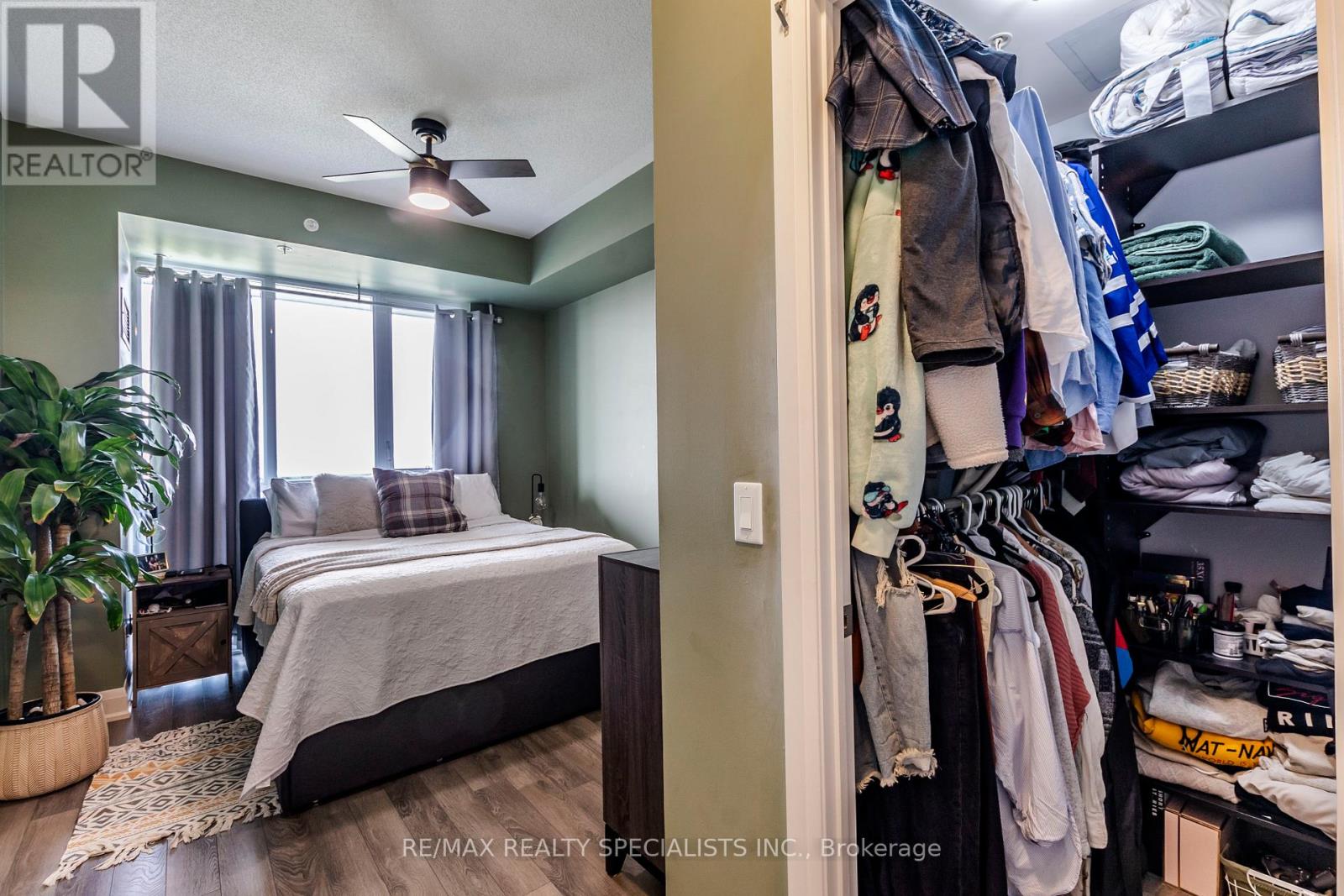 55 Yorkland Boulevard — photo 24