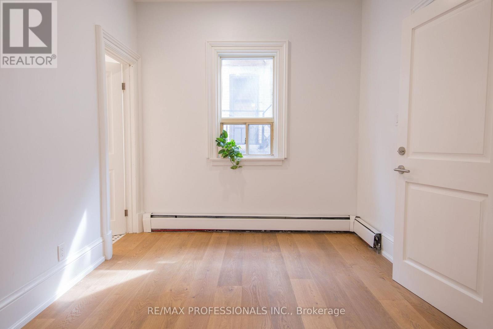 124 Close Avenue, Toronto, ON photo 45