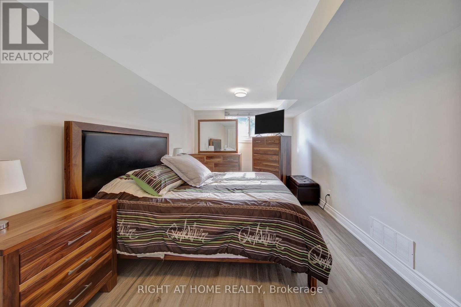 139 Third Line, Oakville, ON photo 19