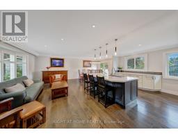 Family room - 139 Third Line, Oakville, ON L6L3Z9 Photo 7