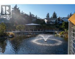 303 741 Travino Lane, Saanich, BC V8Z0G3 Photo 35