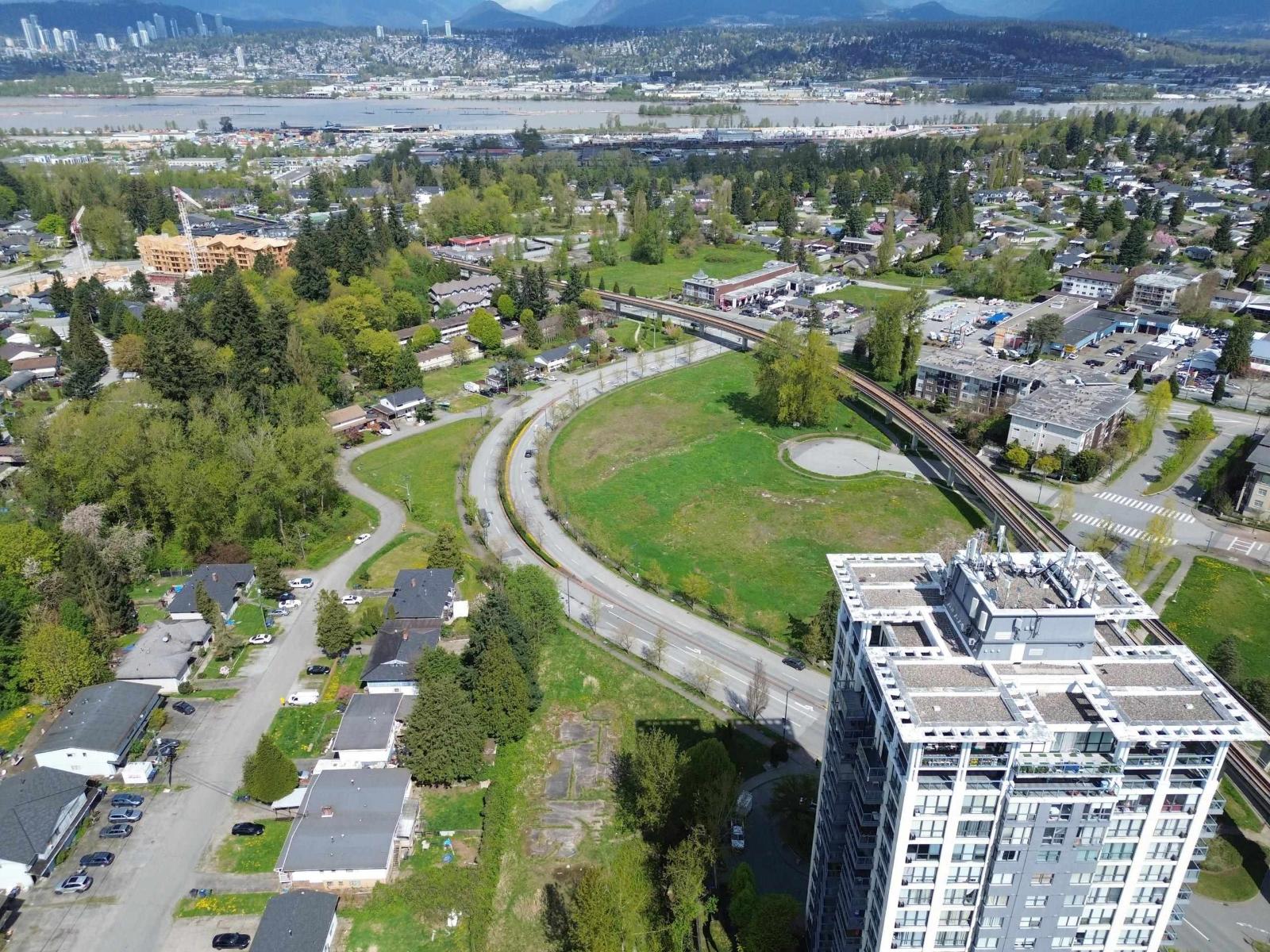 Photo of 1405 13383 108TH AVENUE 16