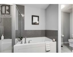 38 Sage Bluff Gate Nw, Calgary, AB T3R0Y9 Photo 21