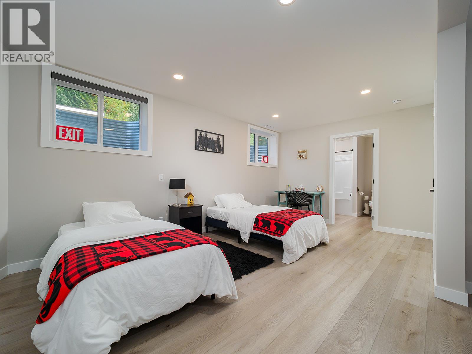 2423 Goat Mountain View Road - 21