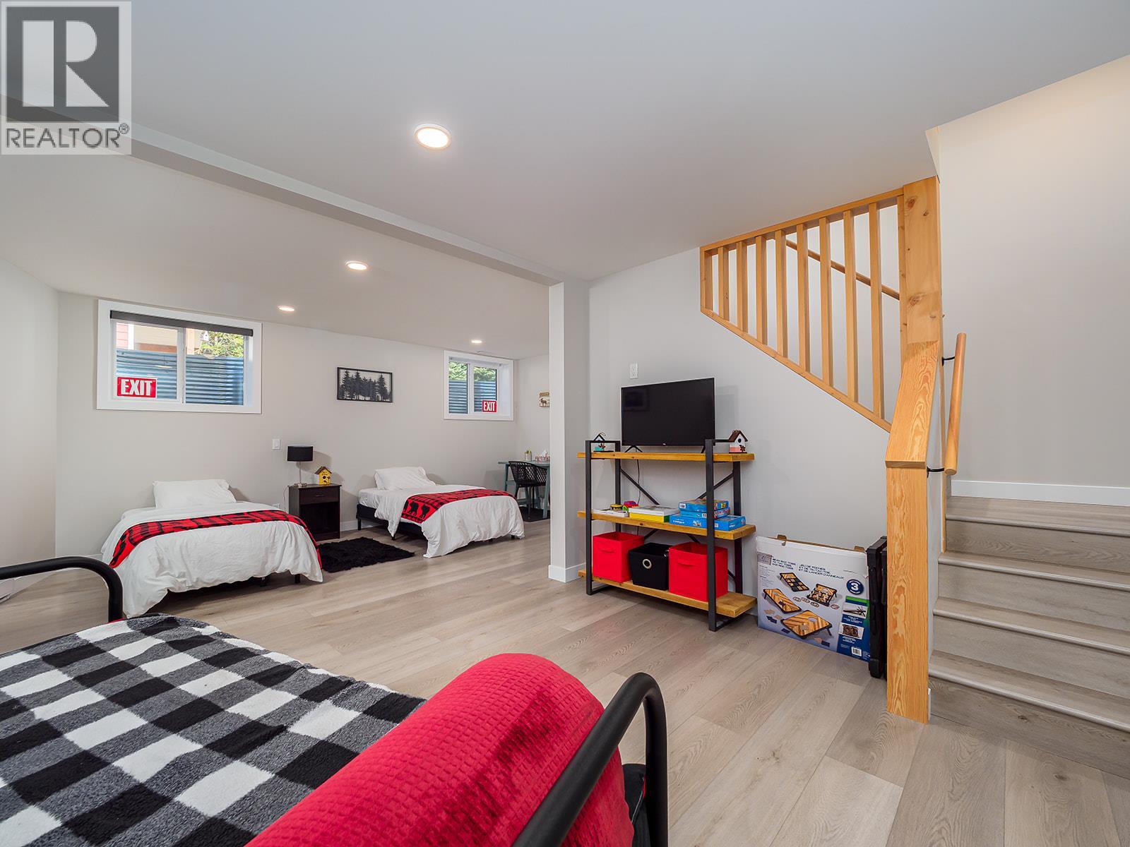 2423 Goat Mountain View Road - 22