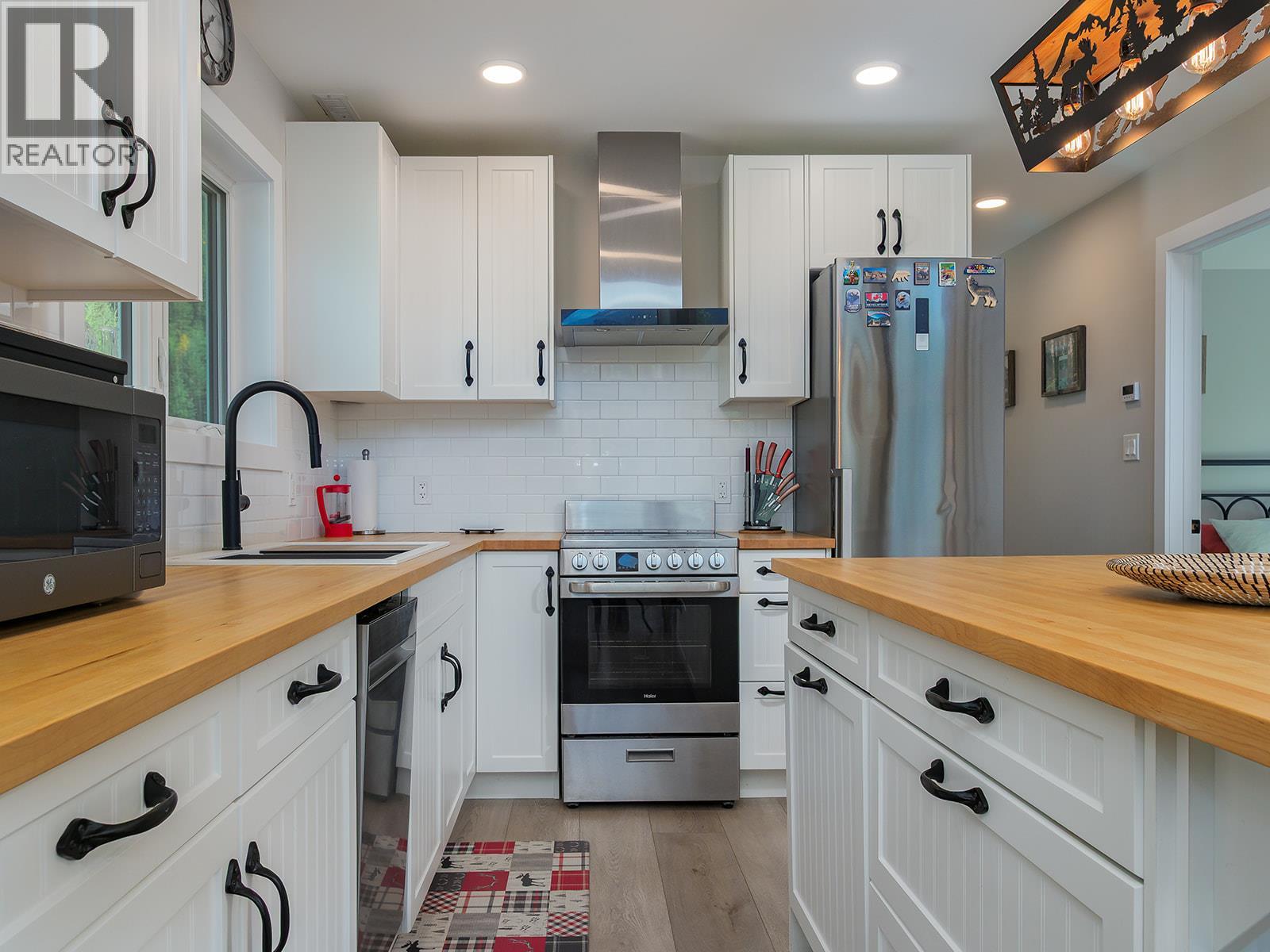 2423 Goat Mountain View Road - 12