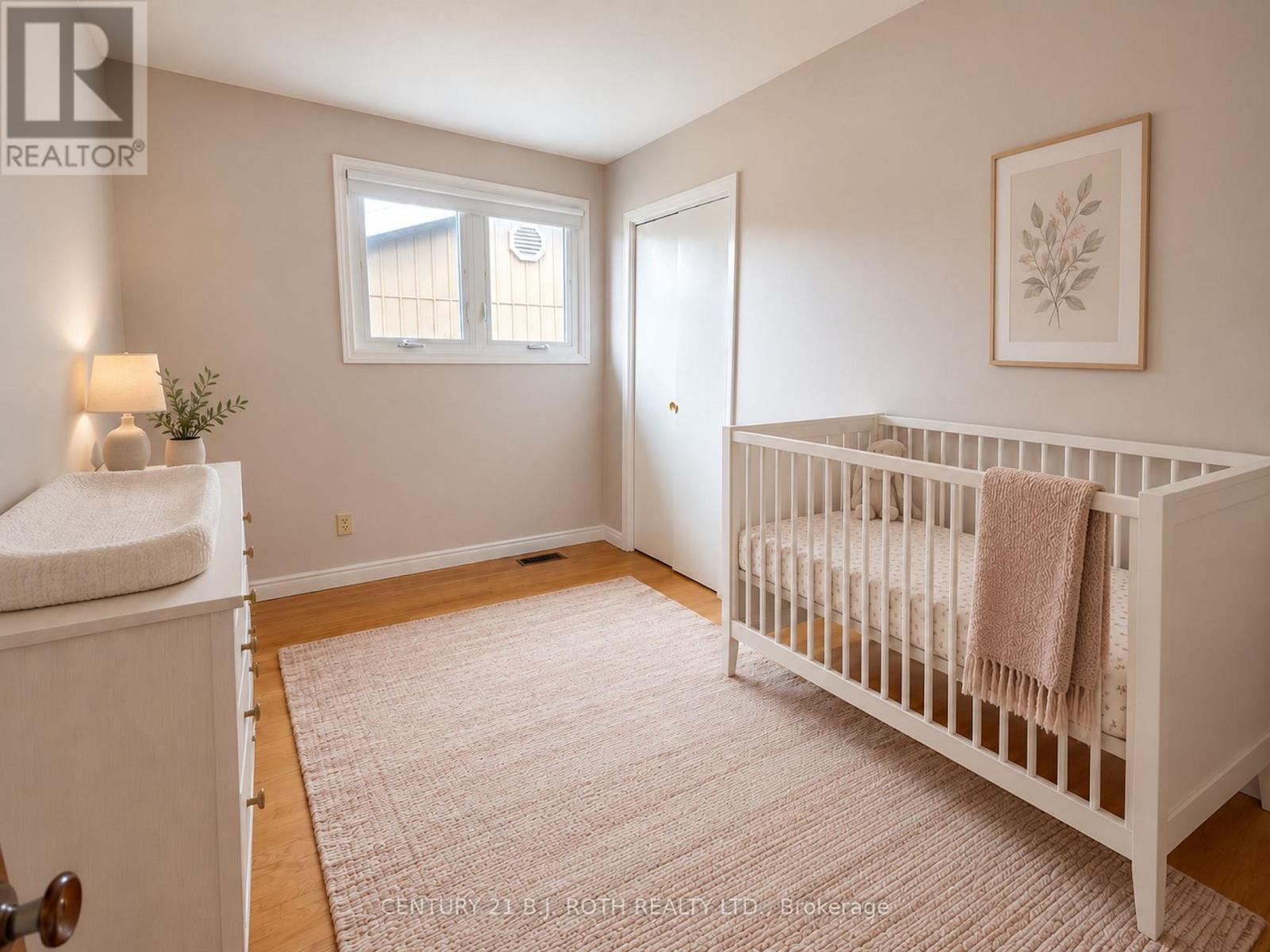 72 Allan Street — photo 22