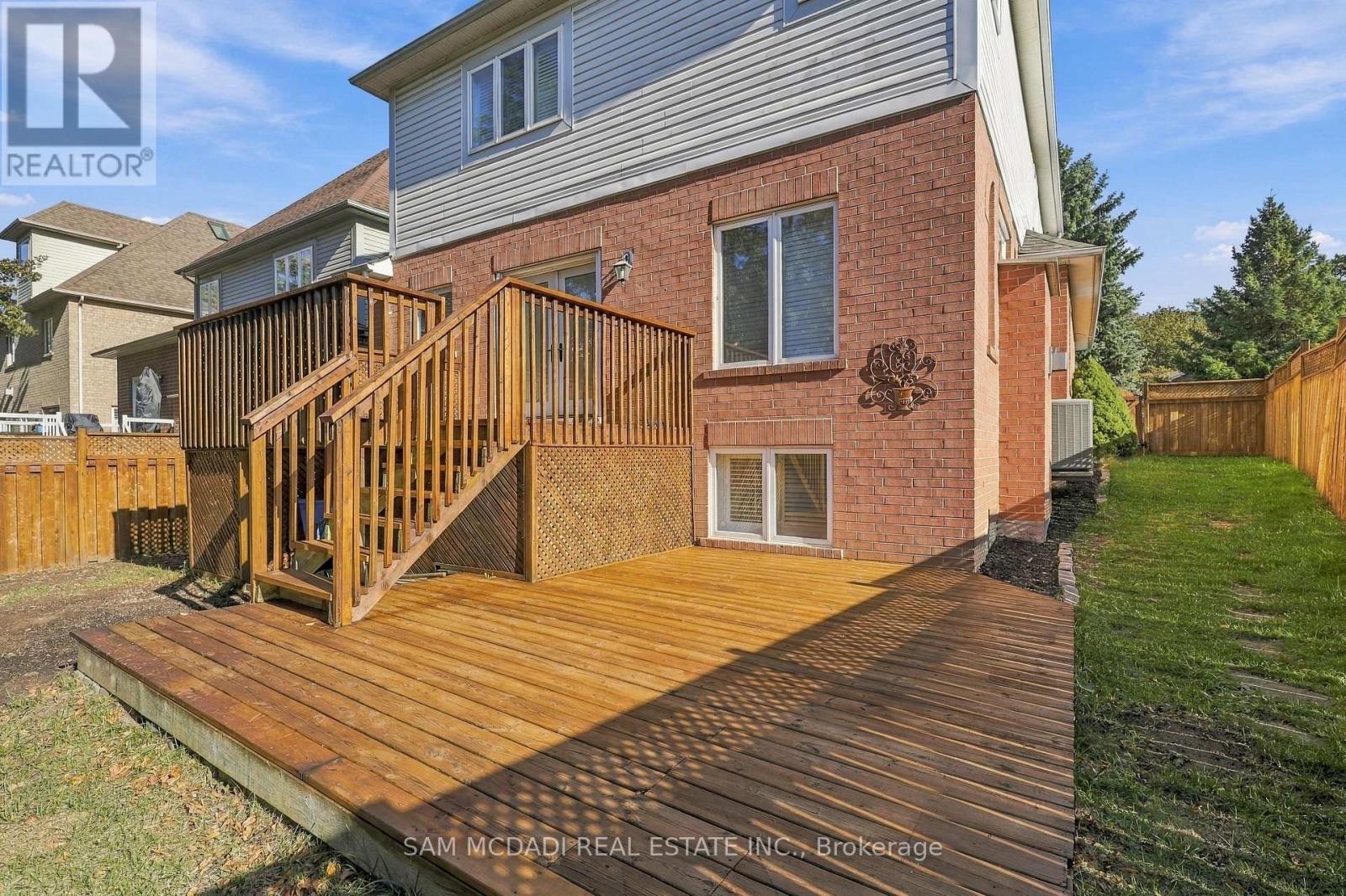964 Queen Street West — photo 44