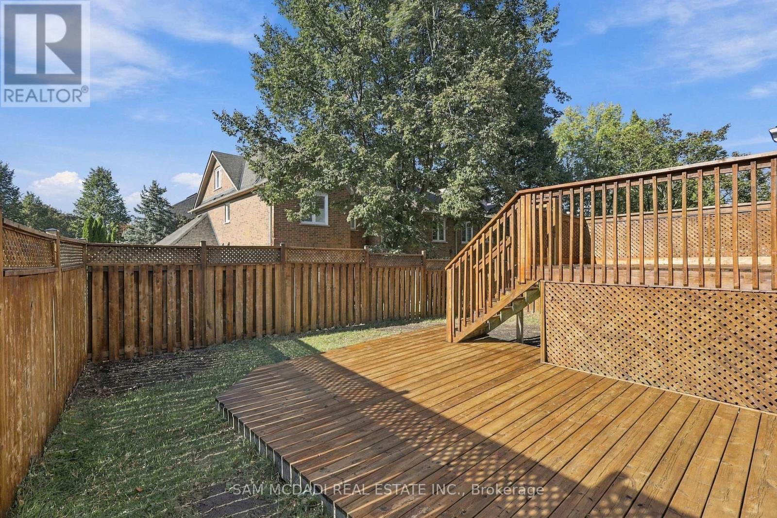964 Queen Street West — photo 46