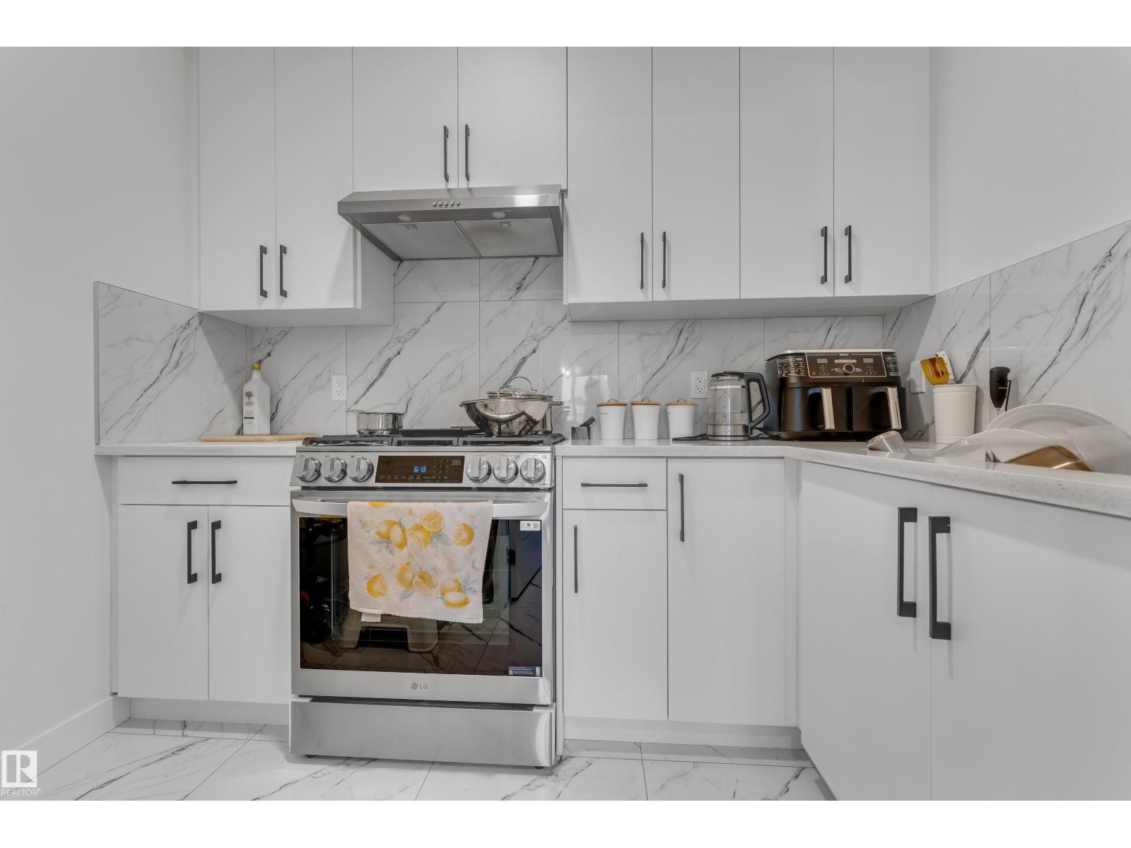 #4323 66 St Street, photo 16