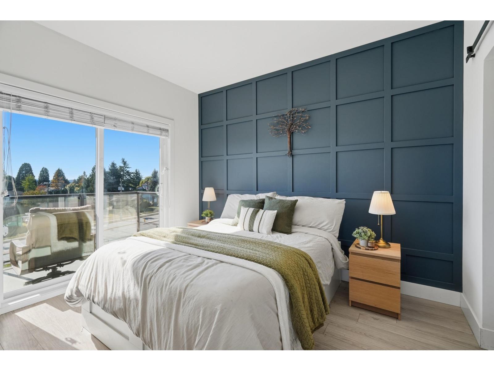 Photo of 416 6468 195A STREET 12