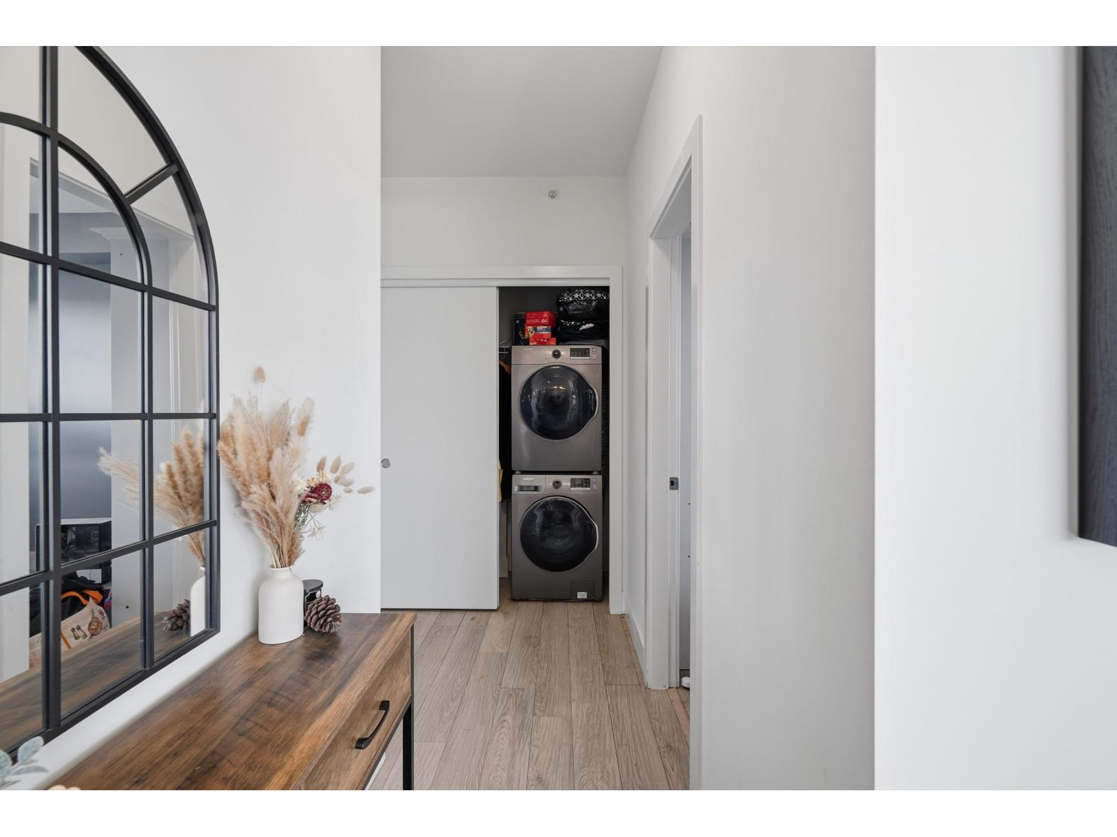 Photo of 416 6468 195A STREET 21
