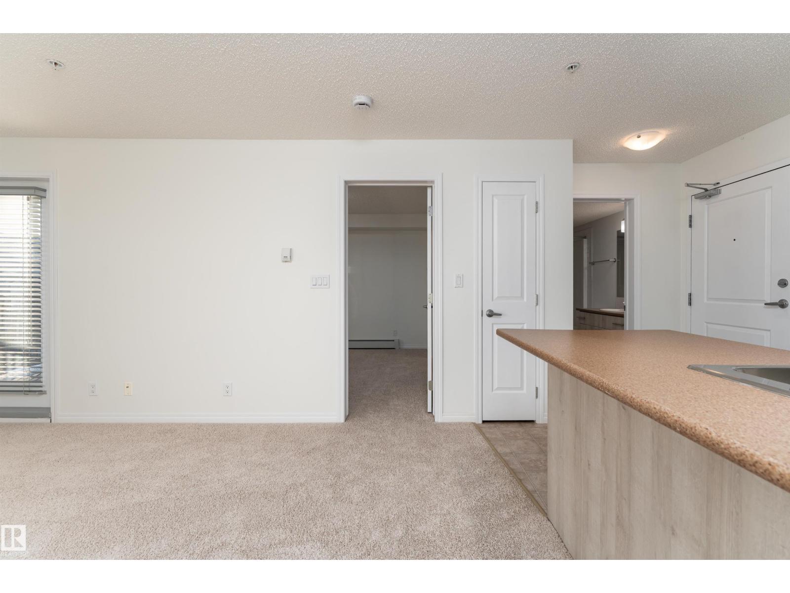 Property photograph 35 for MLS E4512837