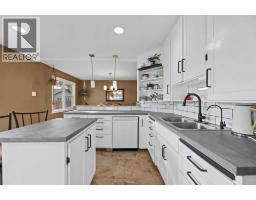 Storage - 1511 16 Street, Didsbury, AB T0M0W0 Photo 8
