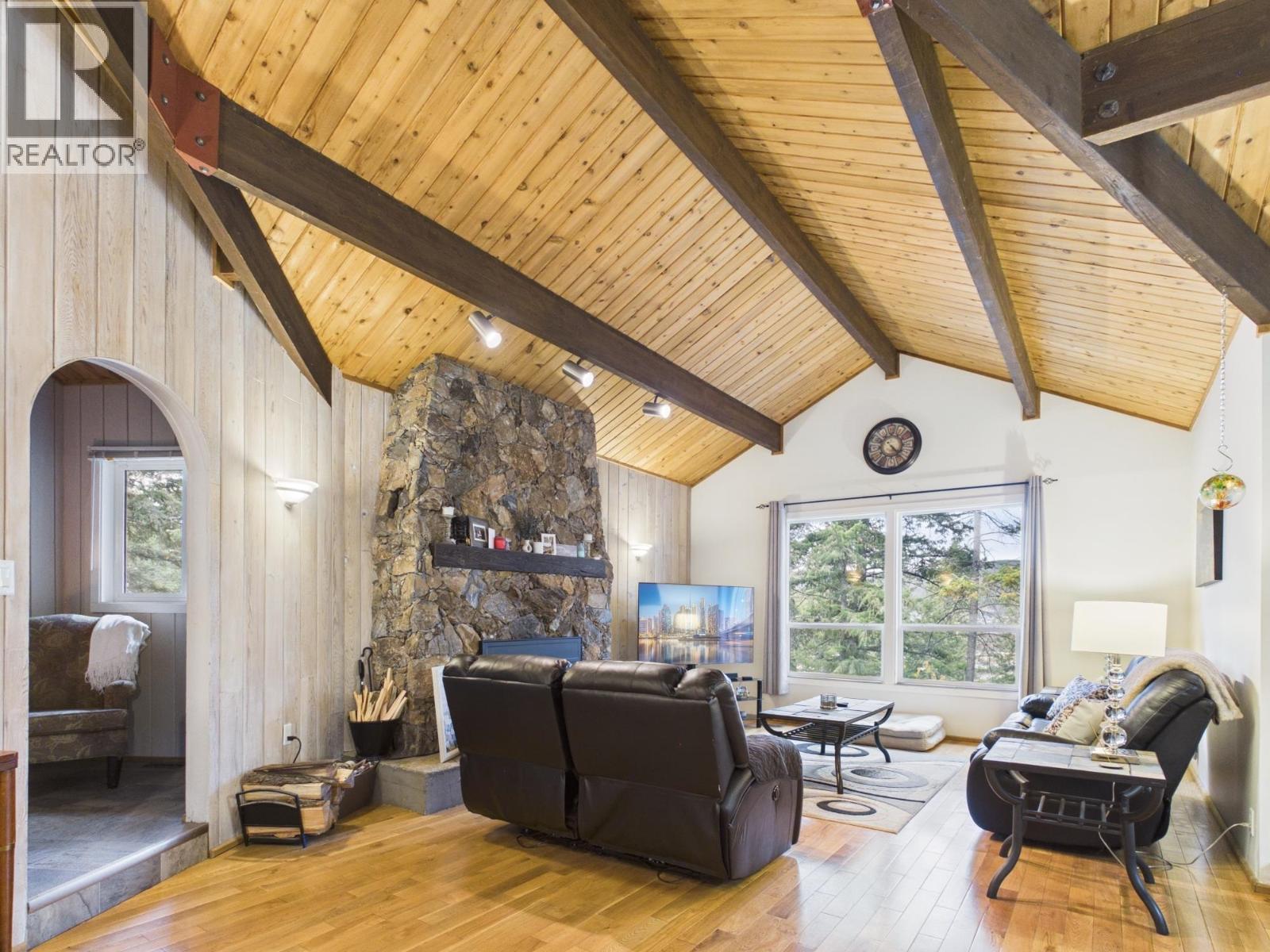 1140 TOWER CRESCENT - Image 15