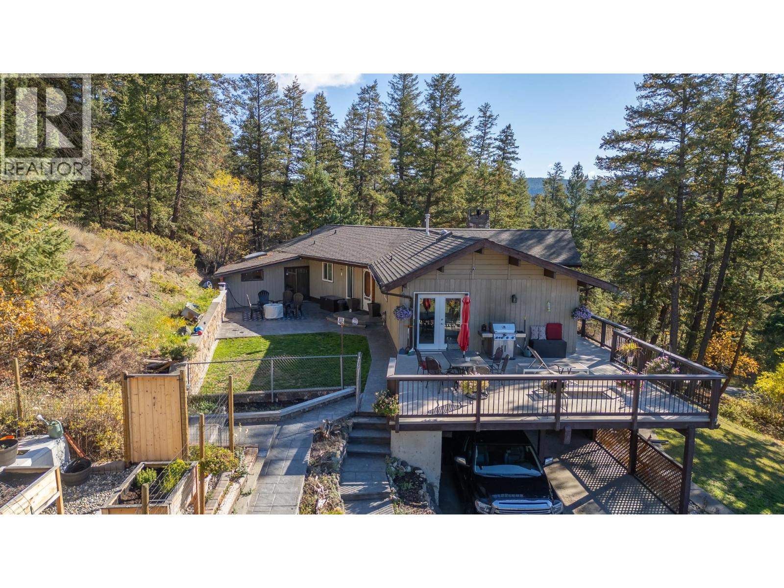 1140 TOWER CRESCENT - 39