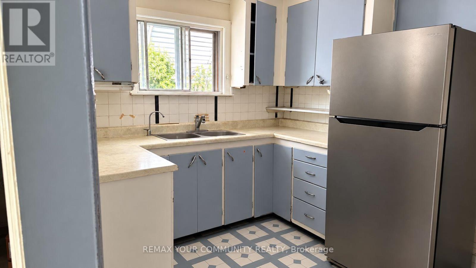 56 COMMONWEALTH AVENUE - 3