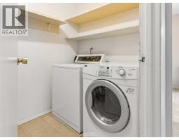 6 7335 Montecito Drive, Burnaby, BC V5A1R3 Photo 12