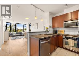 1105 15 E Royal Avenue, New Westminster, BC V3L0A9 Photo 13