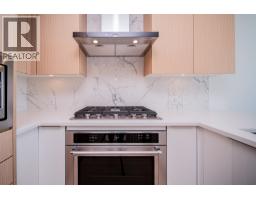 2604 699 Whitting Way, Coquitlam, BC V3J0N7 Photo 6