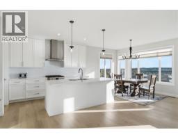 Other - 10 Heritage Close, Cochrane, AB T4C3G8 Photo 15
