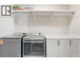 10 Heritage Close, Cochrane, AB T4C3G8 Photo 23