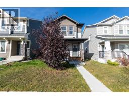 99 Hillcrest Close SW - photo 1
