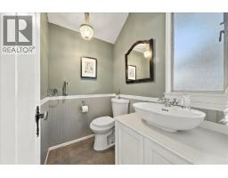 2363 Windridge Drive, North Vancouver, BC V7H1B6 Photo 10
