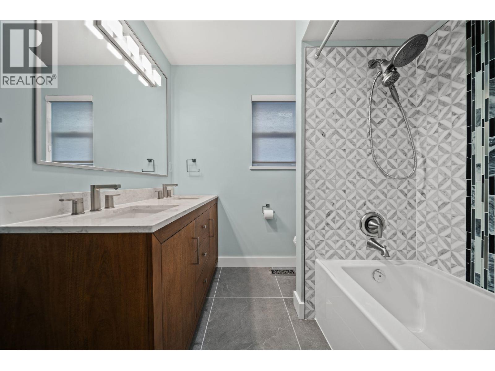 Photo of 338 W 21ST STREET 12