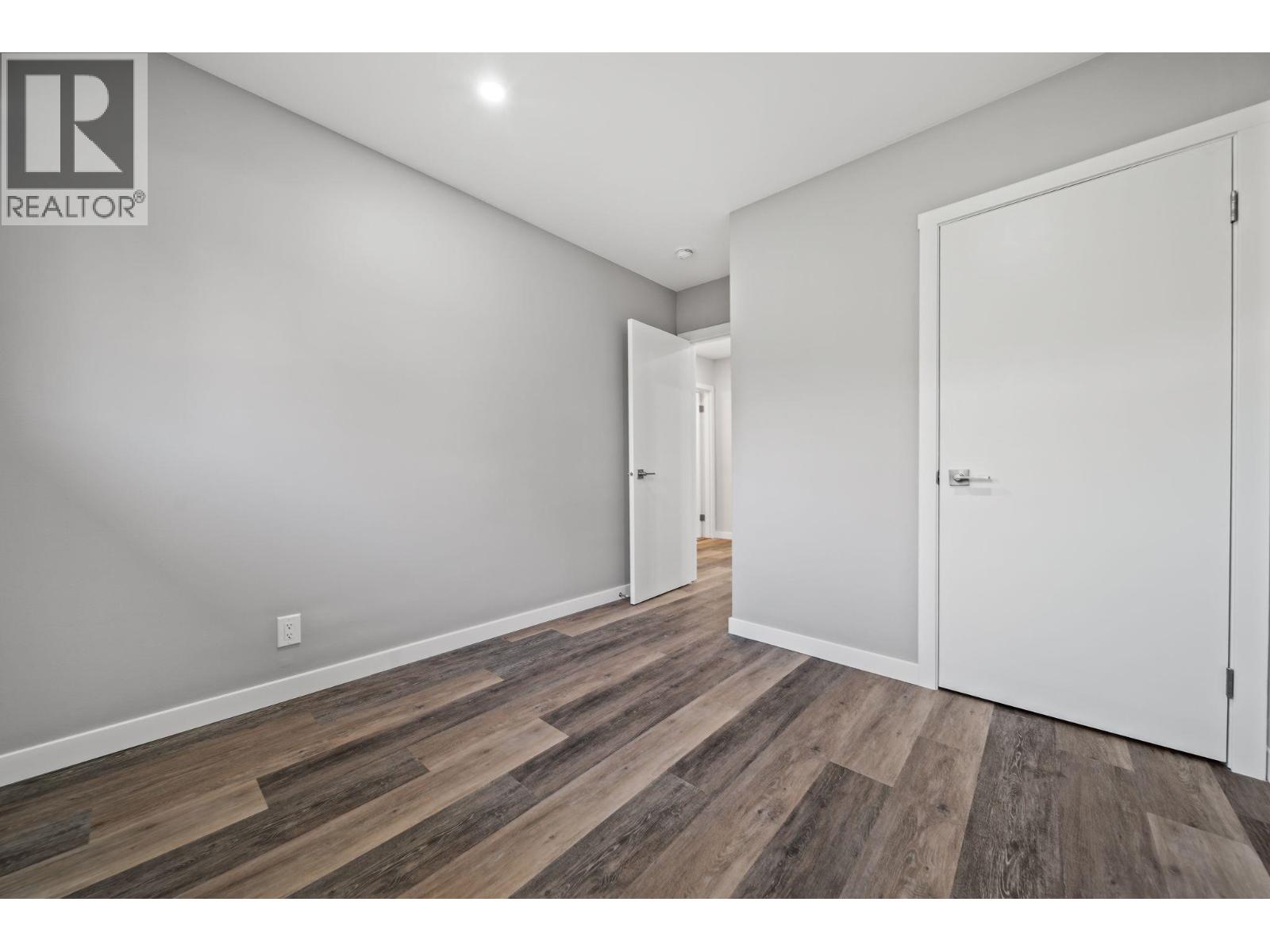 Photo of 338 W 21ST STREET 17