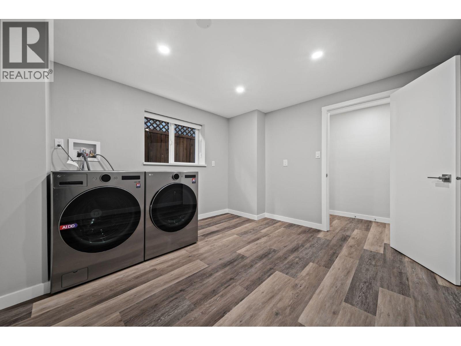 Photo of 338 W 21ST STREET 21