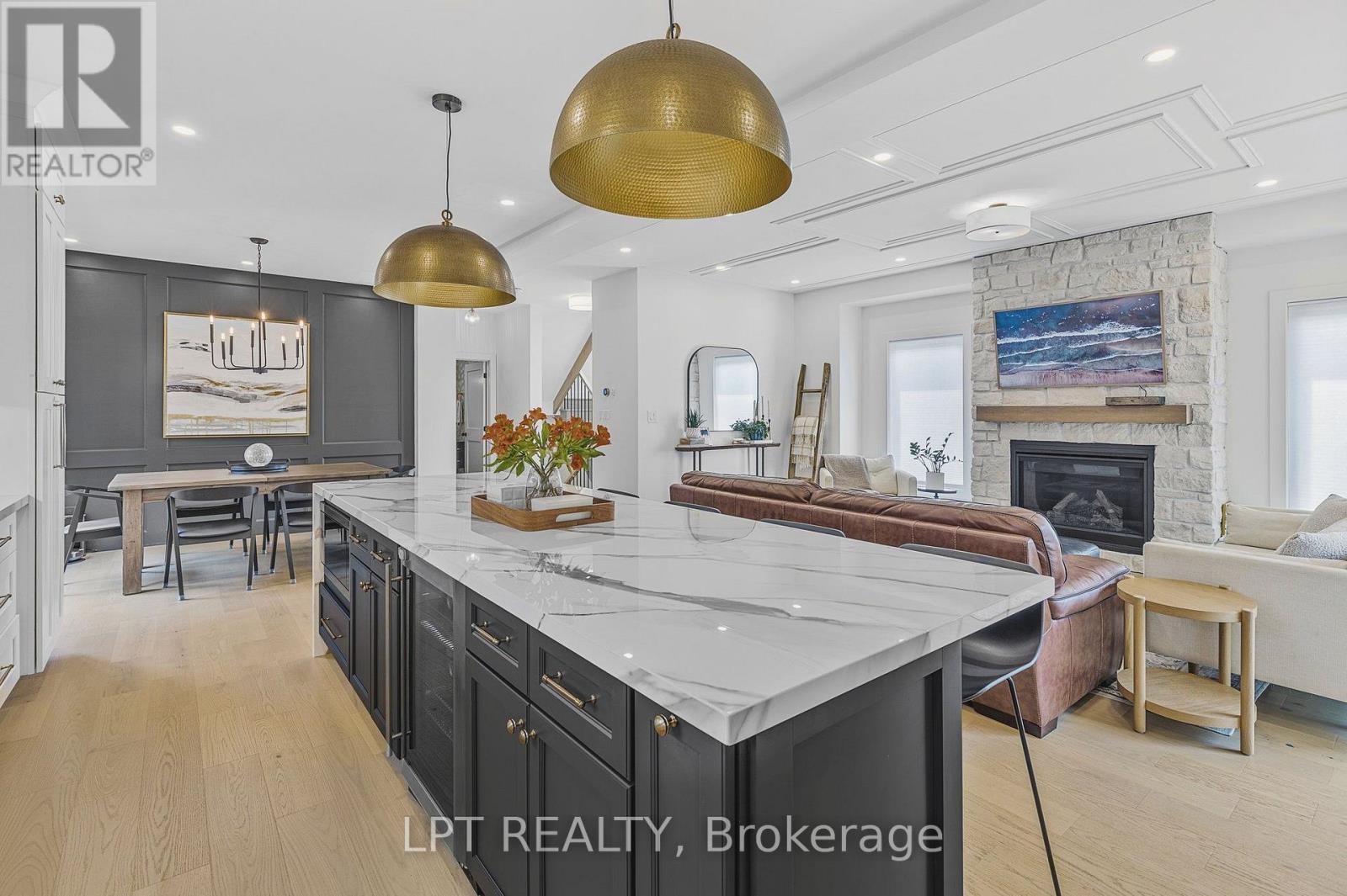 68 49th Street North, Wasaga Beach, ON photo 9