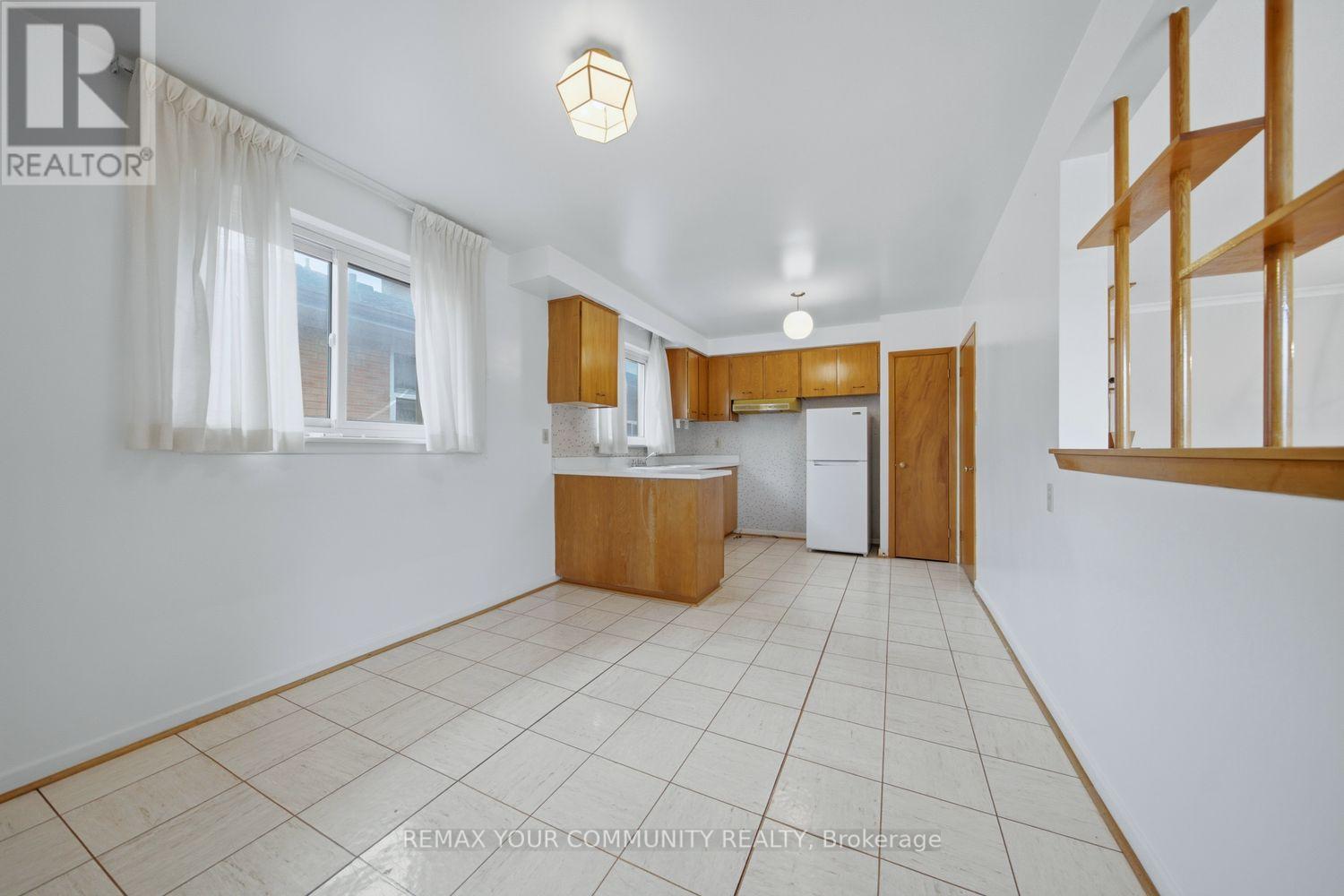 50 FELAN CRESCENT - 13