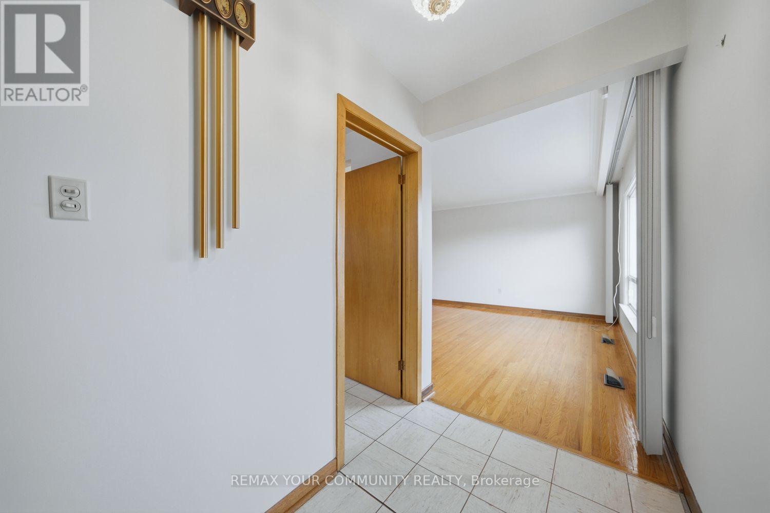 50 FELAN CRESCENT - 8