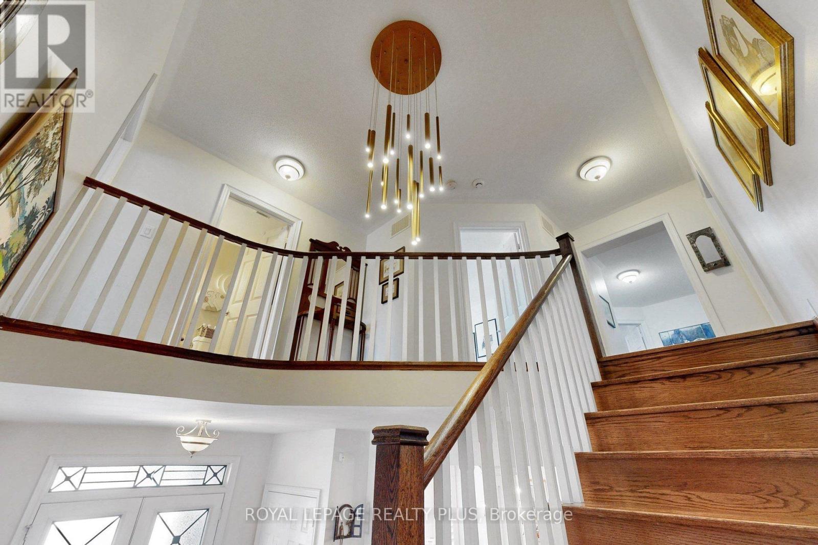2182 Heathcliff Court, Oakville, ON photo 17