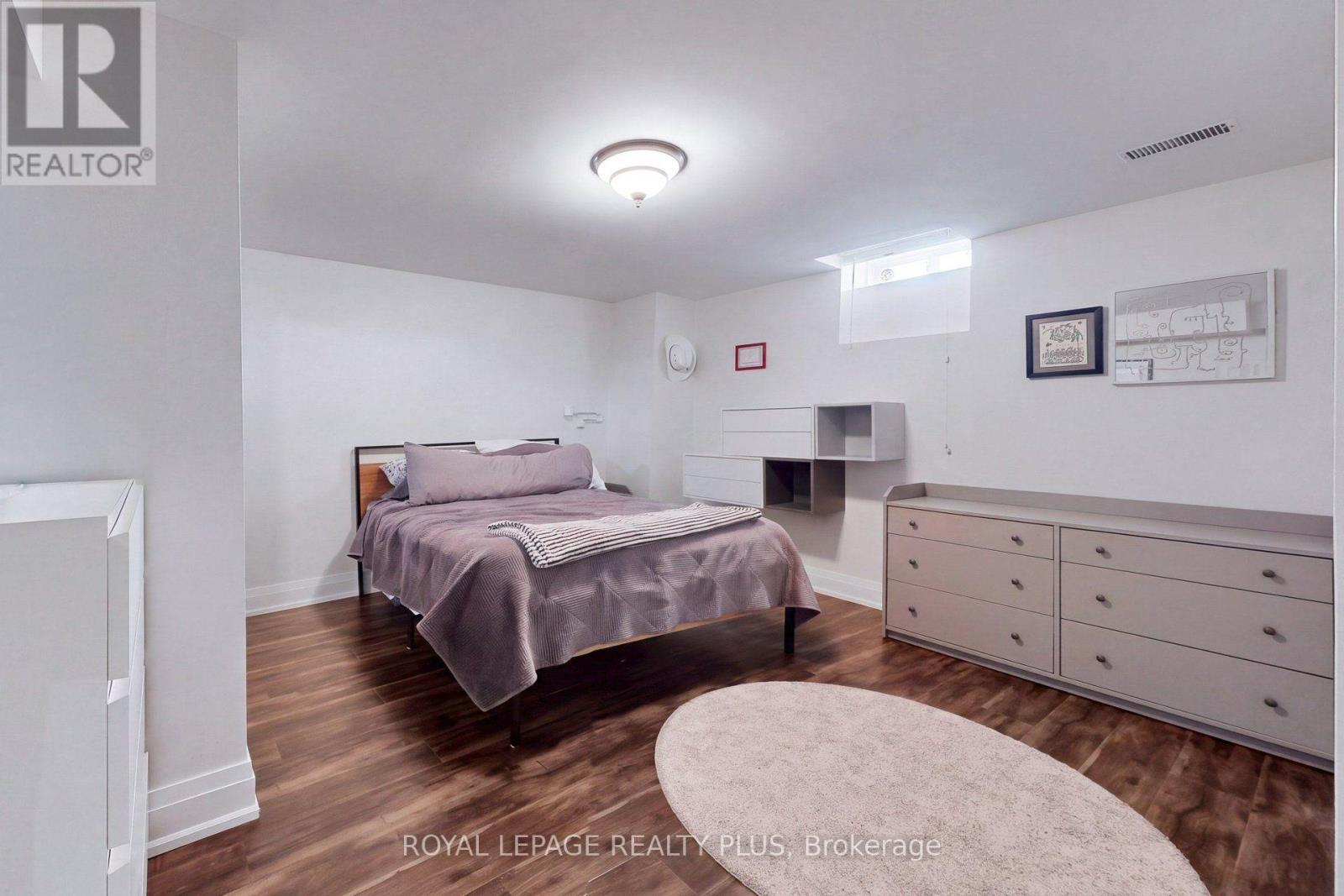 2182 Heathcliff Court, Oakville, ON photo 35