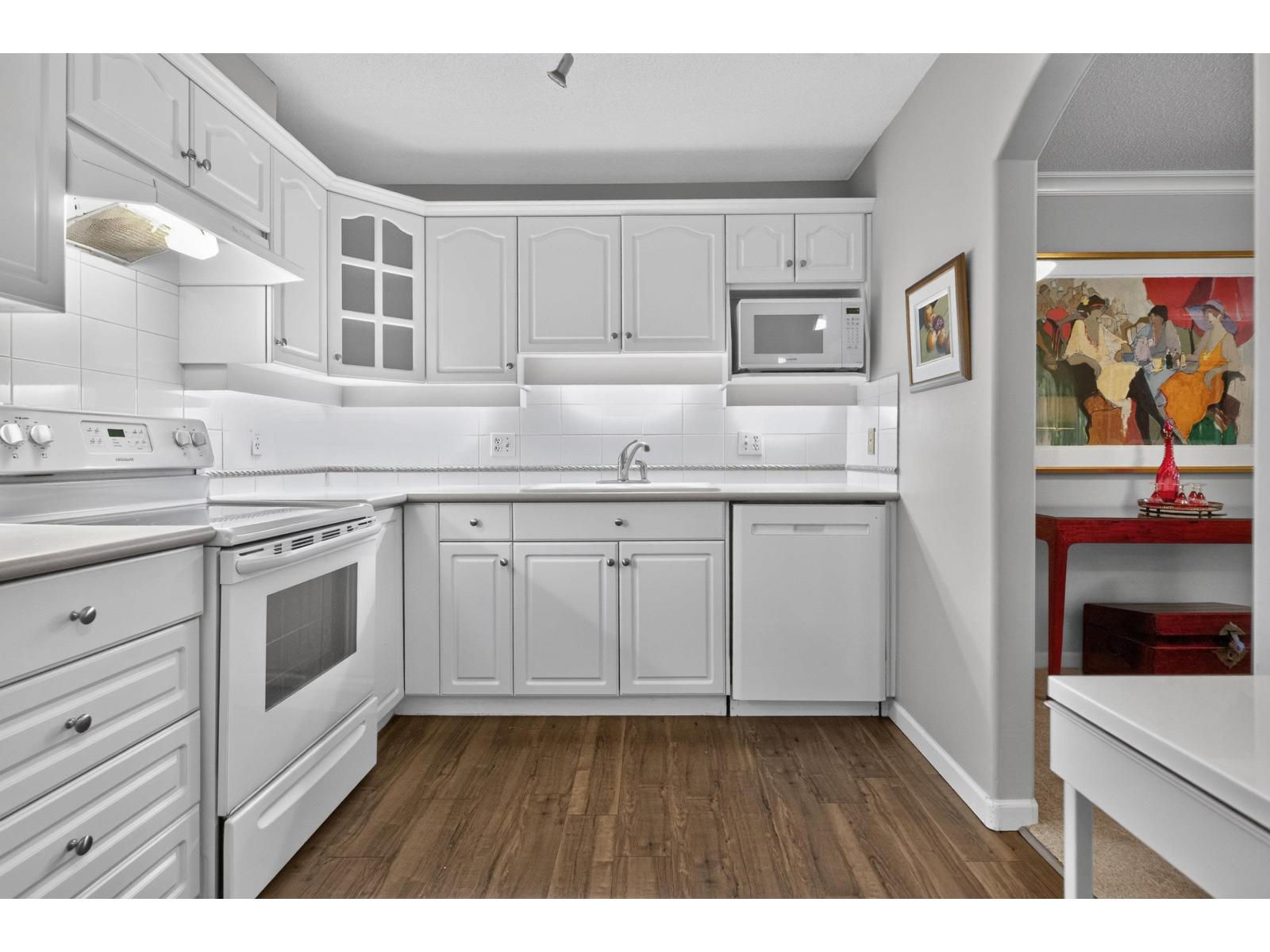 306 1929 154 STREET, Surrey - Image 1