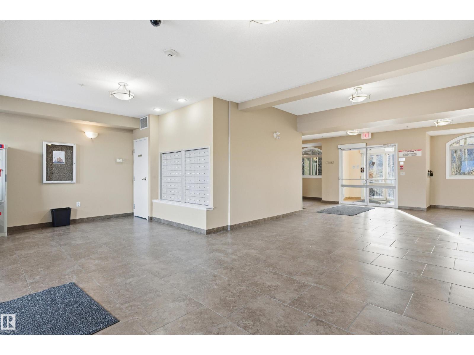 #210 8730 82 AV NW - 12