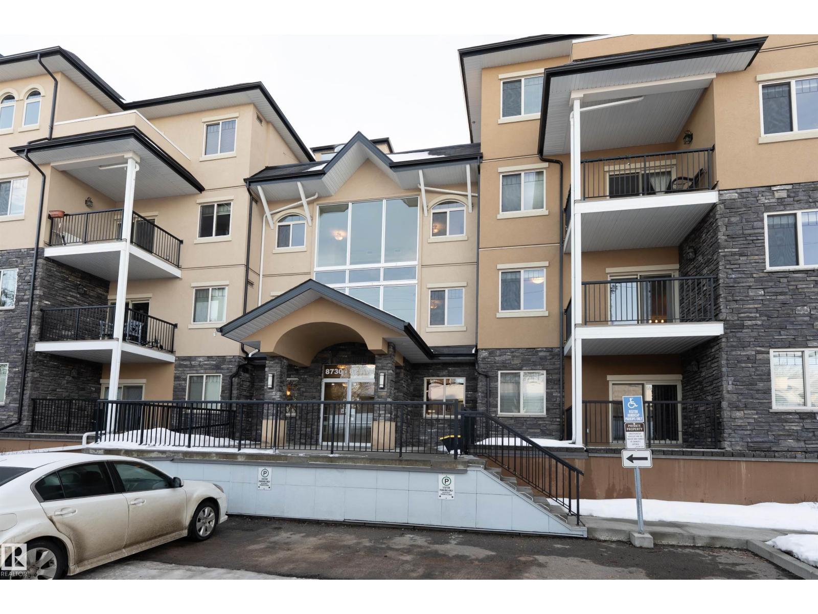 #210 8730 82 AV NW - 14