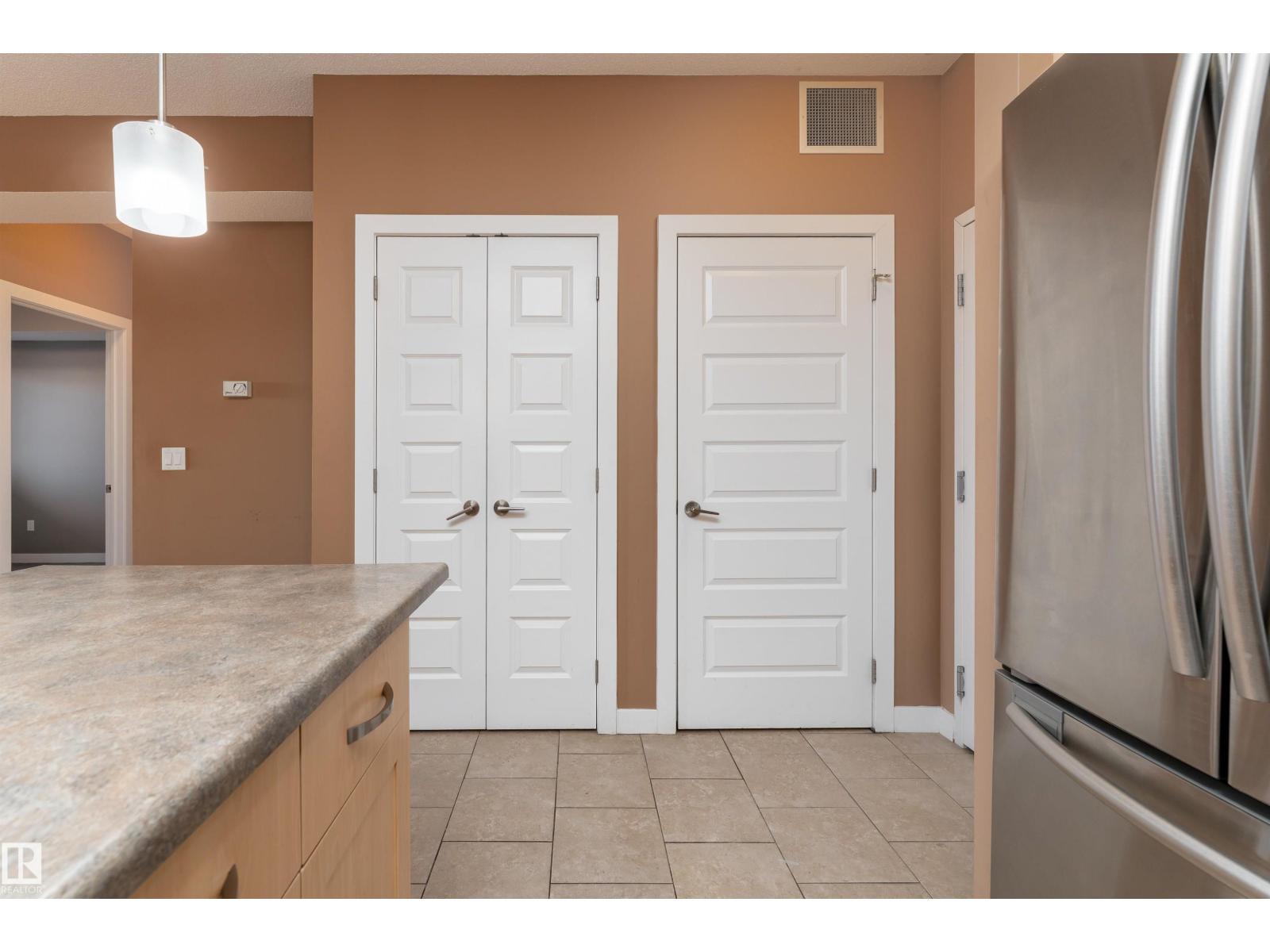 #210 8730 82 AV NW - 24