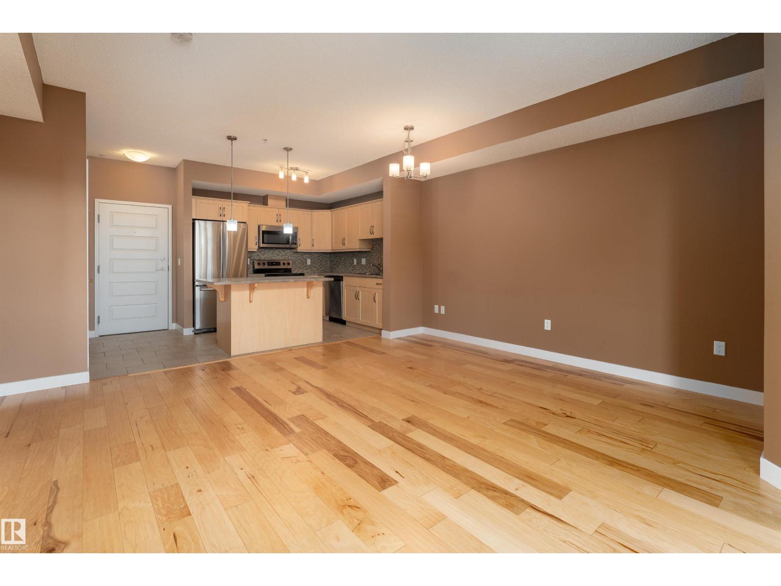 #210 8730 82 AV NW - 28