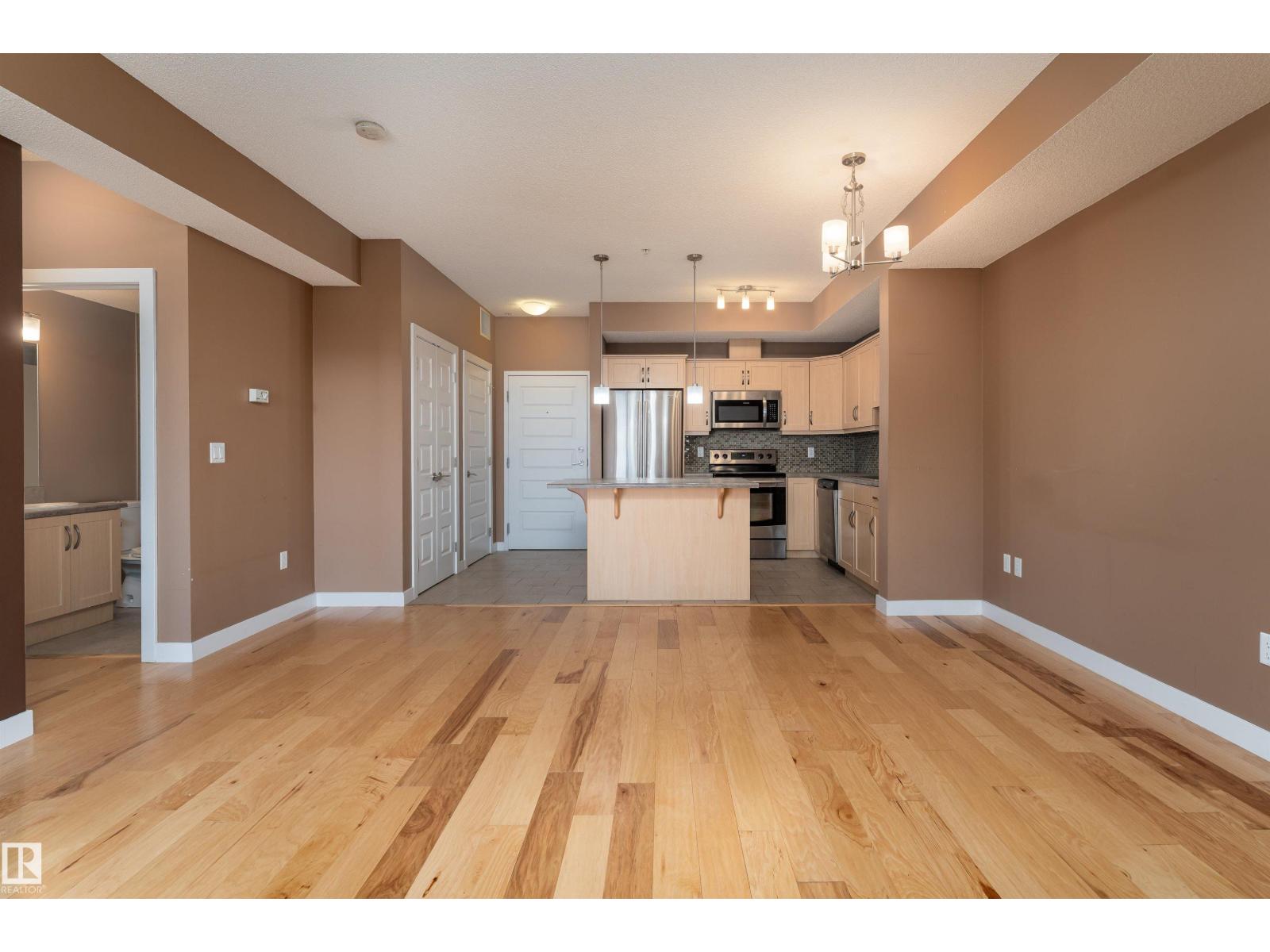 #210 8730 82 AV NW - 29