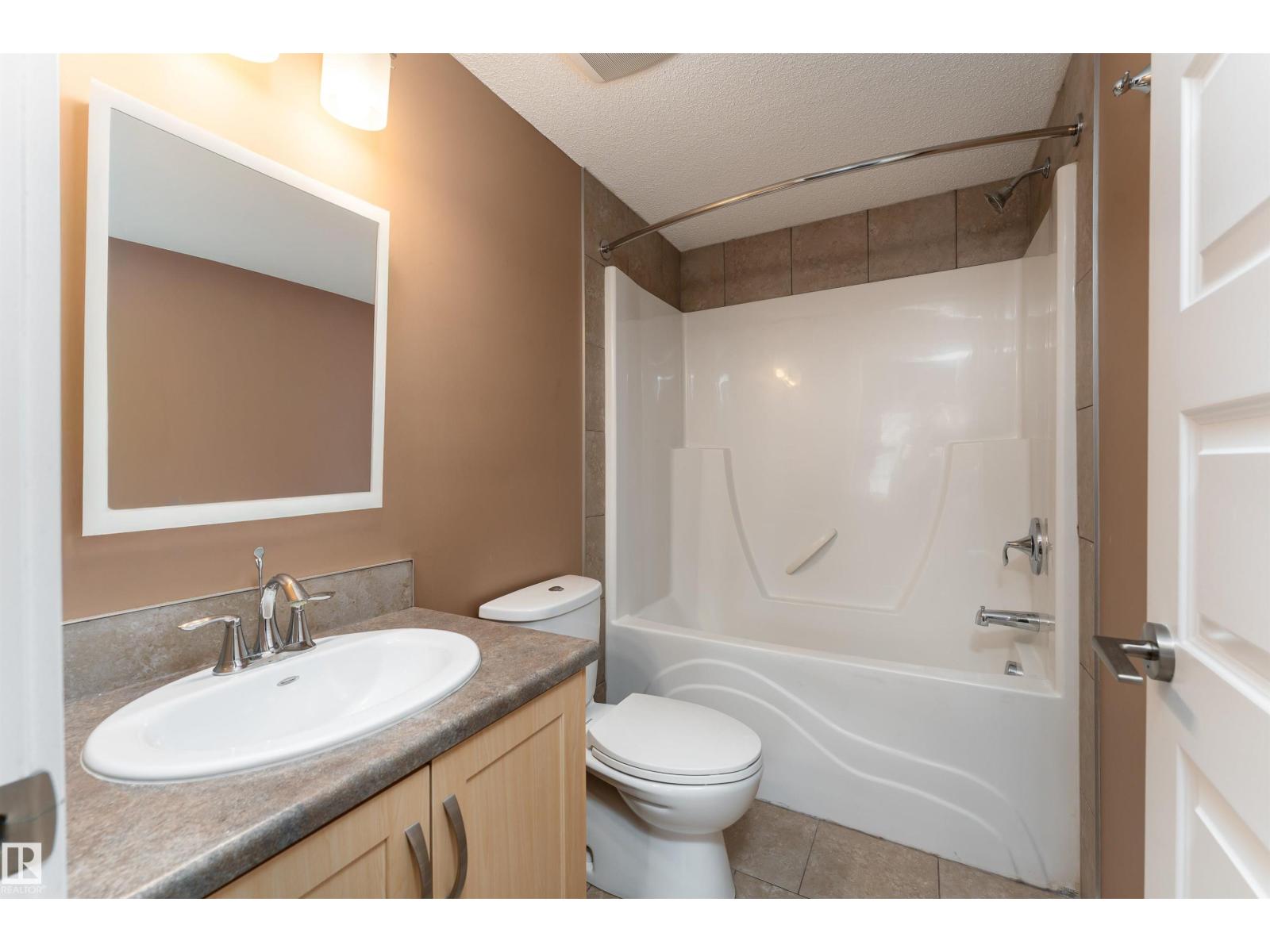 #210 8730 82 AV NW - 42