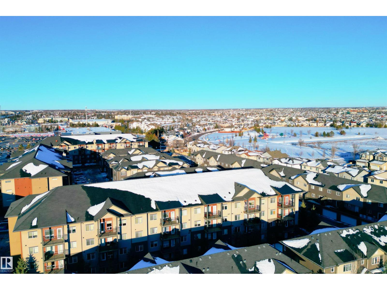 #105C 9517 160 Avenue NW, photo 2
